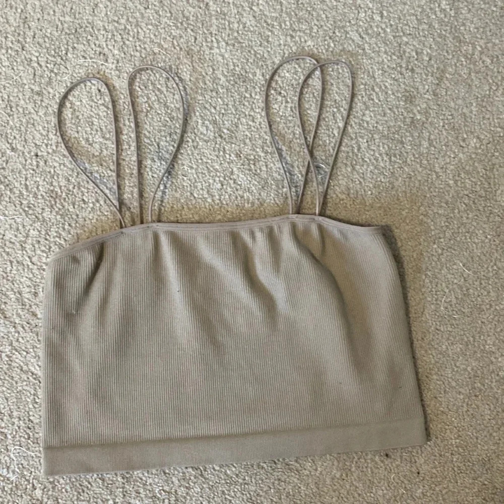 Forever 21 beige ribbed crop top size small
